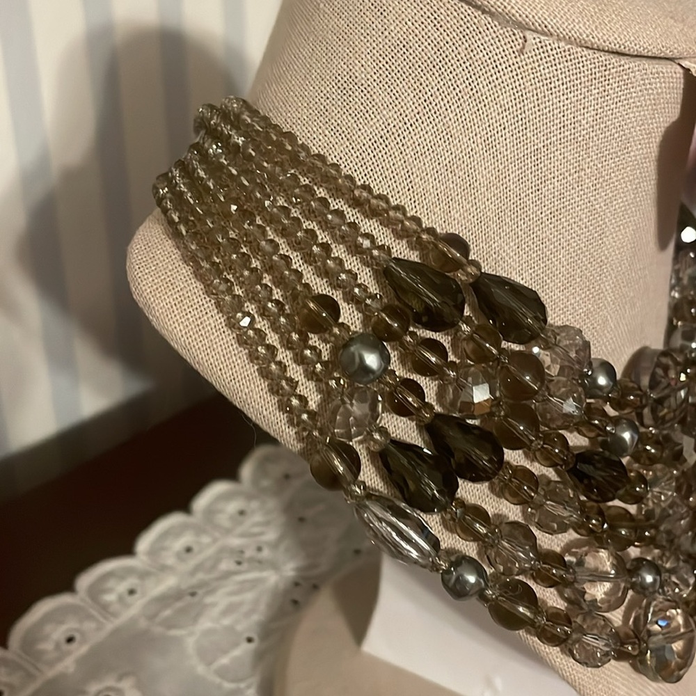 Necklace with matching earrings - Picture 3 of 3